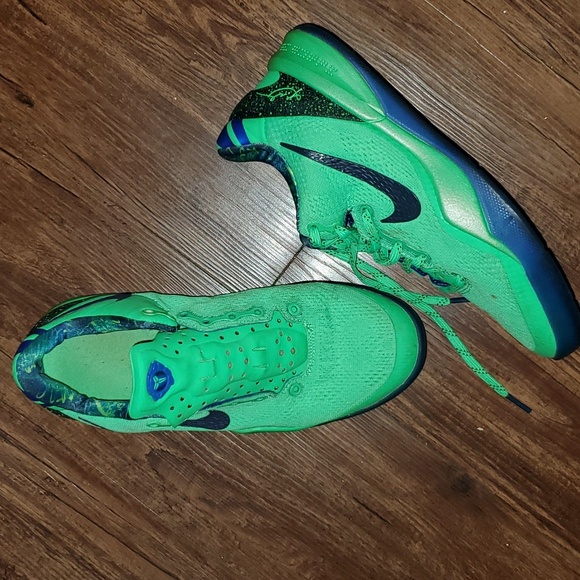 Kobe Nike Sneakers 5Y - Picture 3 of 12